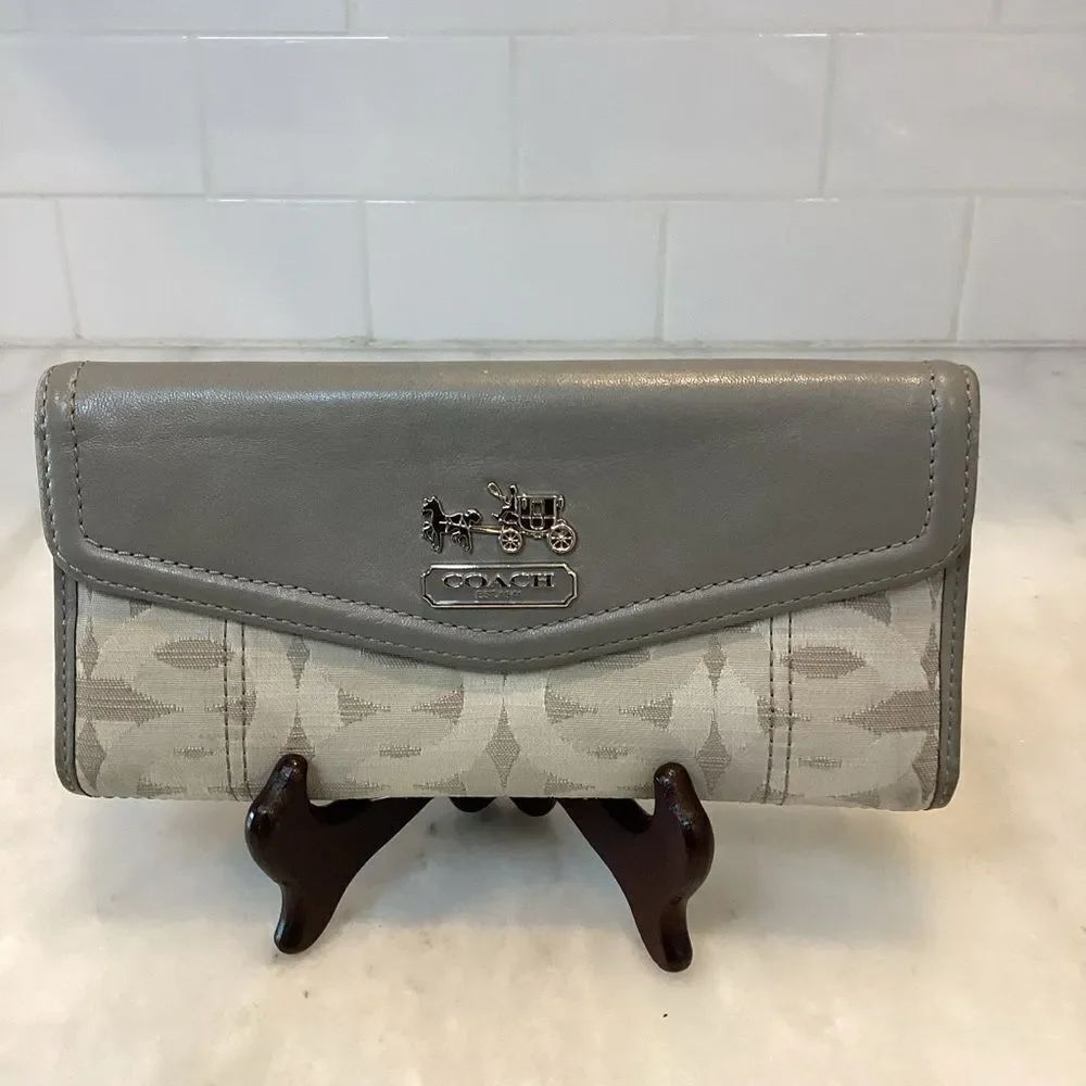 Coach Wallet Leather Canvas Maggie Madison Shantung Chainlink Full Sized Wallet